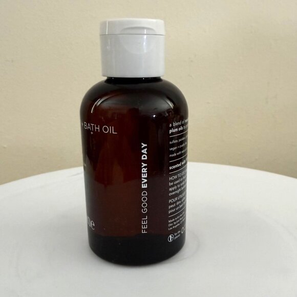 WAKE Body and Bath Oil 4oz Eucalyptus Grapefruit Lemon By Rosie Jane - Picture 5 of 6